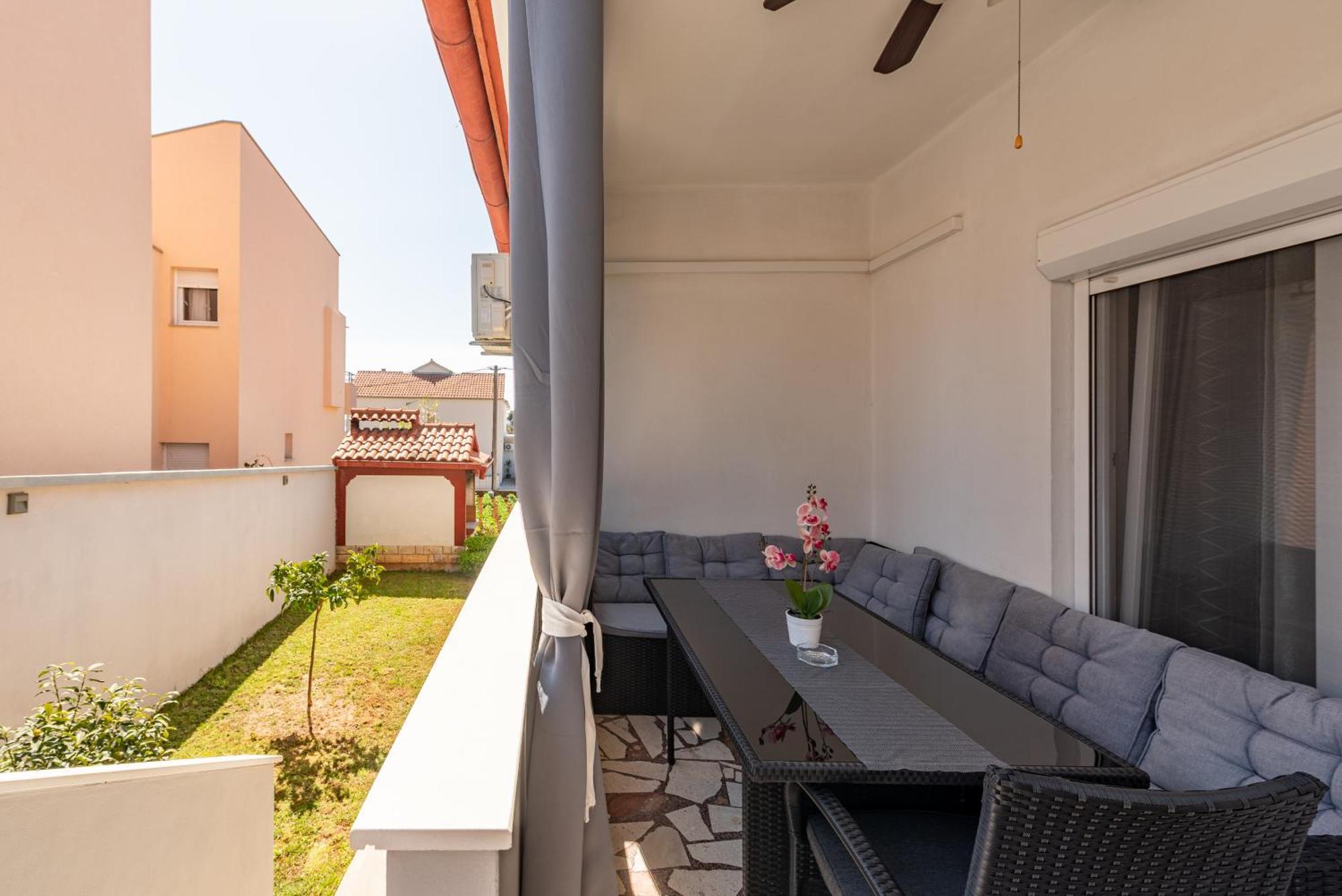 Floyd Apartment Bibinje Exterior photo